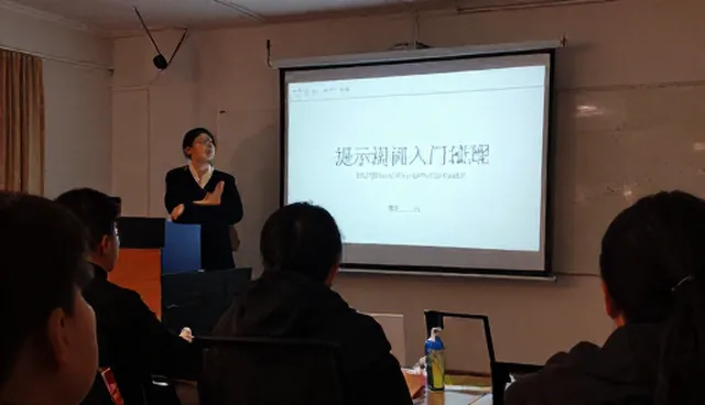 如何用游戏文案提示词提升创作效率？
