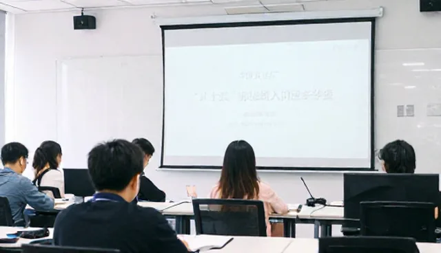 提示词论坛:选型、使用与维护的完整建议