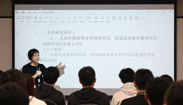 提示词加密如何解决用户隐私泄露问题？